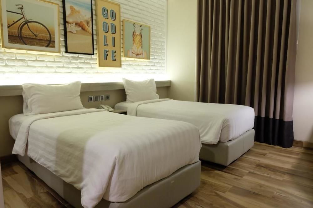 Expressia Hotel Макасар Экстерьер фото